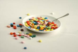 药用辅料市场规模增加，增长速度较快