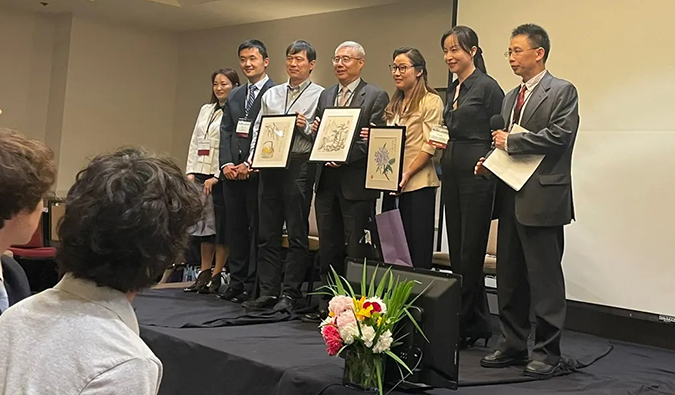 美中专家跨界探AI：优化技术应用&加持生物医药创新